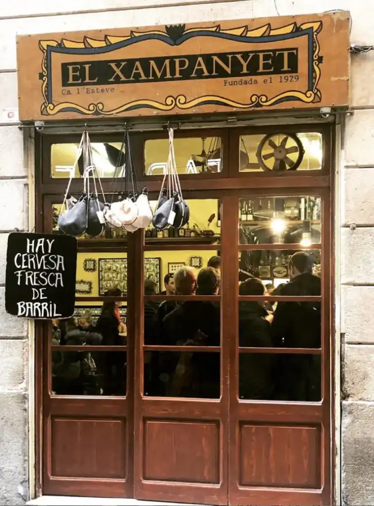 el-xampanyet-2-767x1036