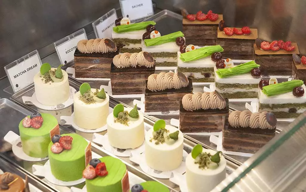 Ochiai-cakes-eye-on-food-tours
