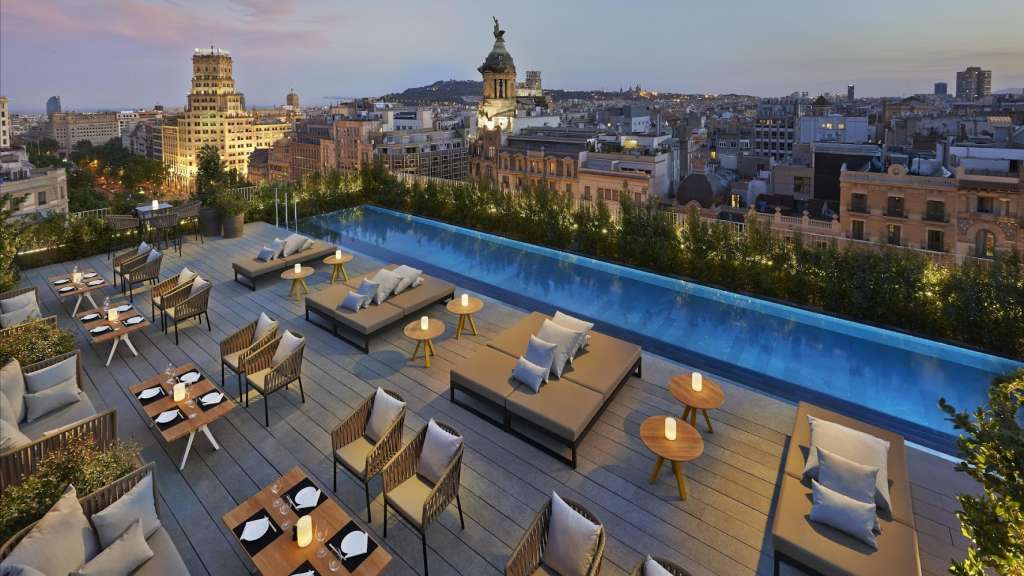 terrat_pool_view_eyeonfoodtours